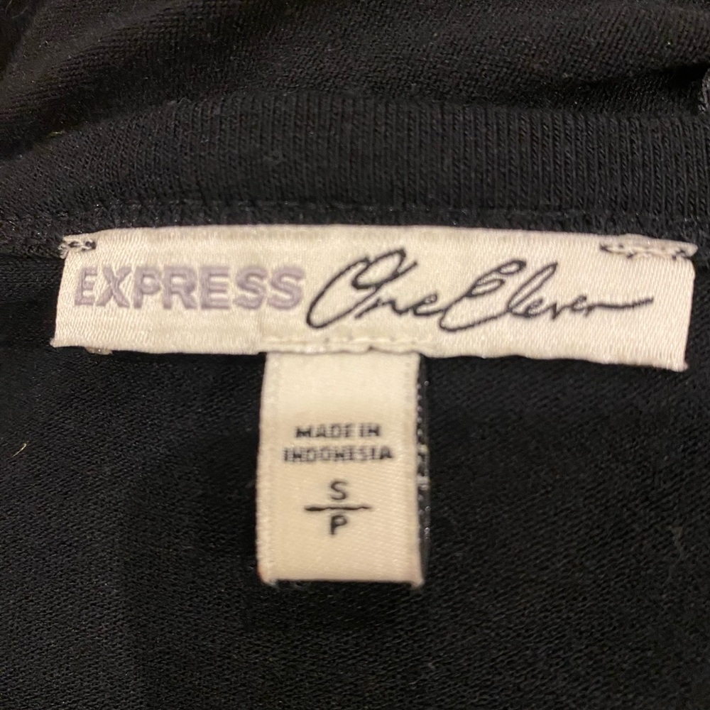 Express  Top - Picture 3 of 3